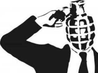 Εν ολίγοις, η ισλαμική πανώλη θα επιδιώξει ο 4ος παγκόσμιος πόλεμος να είναι αυτός των πολλών εστιών, γεγονός που θα τον καταστήσει και μακράς διάρκειας. Μία ιδιαιτερότητα του πολέμου αυτού θα είναι η μετωπική επίθεσης μίας «ιδεοθρησκείας», εν προκειμένω του Ισλάμ, κατά του ευρωπαϊκού πολιτισμού, της χριστιανικής θρησκείας και των δυτικών αξιών.